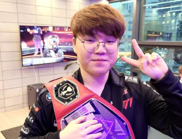 了关键时刻 了关键时刻